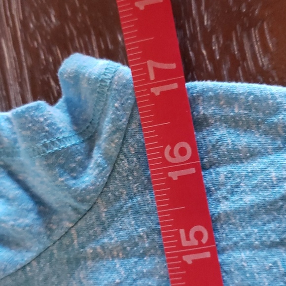 2 Aeropostale V neck Tee shirts - Picture 11 of 14